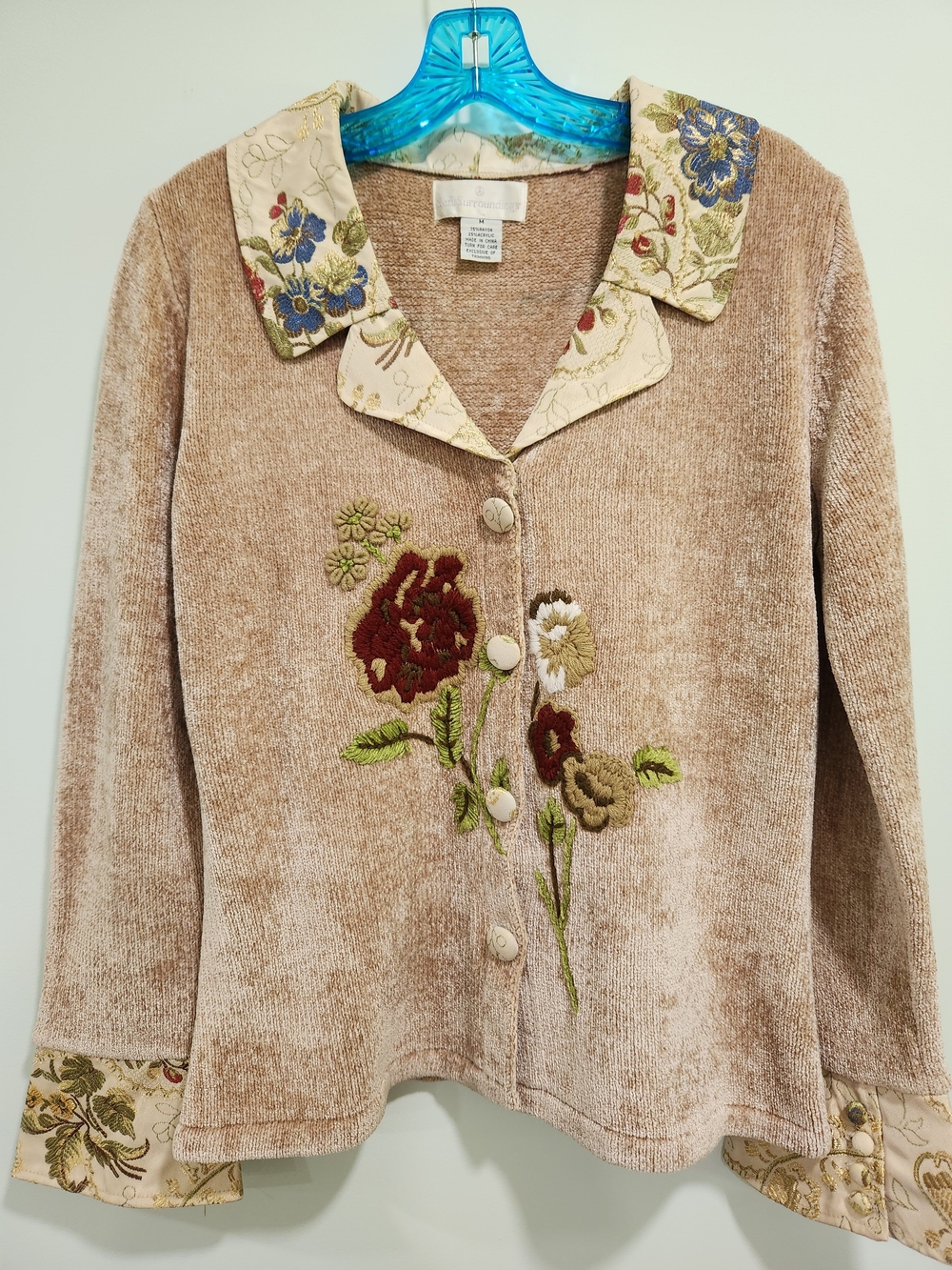 Beige Floral Embroidered Vintage Women's Sweater Cardigan